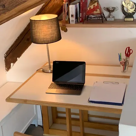 2 Pieces Atypique Apartment *